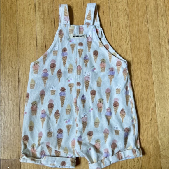 Buscando A Olivia Ice Cream Romper Overalls- 18-24m - Picture 5 of 6